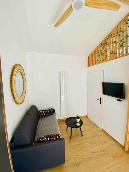 Chalet Cosy Secteur Calme Tram A 120 M Gare Aeroport 瑟农 外观 照片