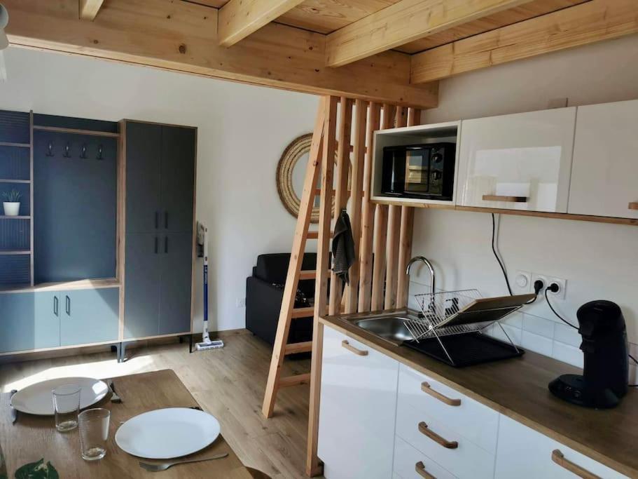Chalet Cosy Secteur Calme Tram A 120 M Gare Aeroport 瑟农 外观 照片